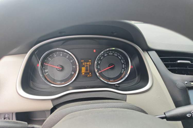 Used Chevrolet Sail 2015 Sail 3 1.5L Manual with Ideal Sunroof Edition Instrument Cluster