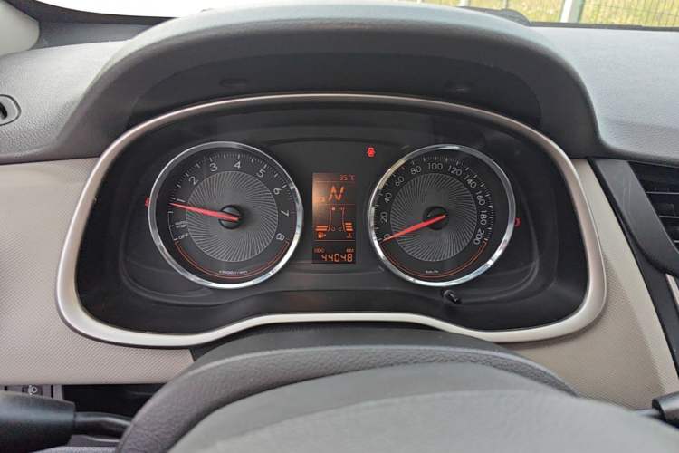 Used Chevrolet Sail 2015 Sail 3 1.3L AMT Ideal Edition Instrument Cluster