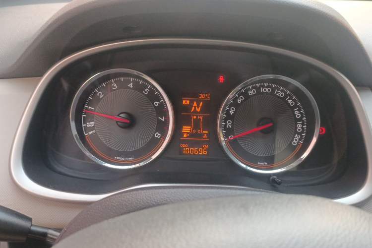 Used Chevrolet Sail 2015 Sail 3 1.3L AMT Ideal Edition Instrument Cluster