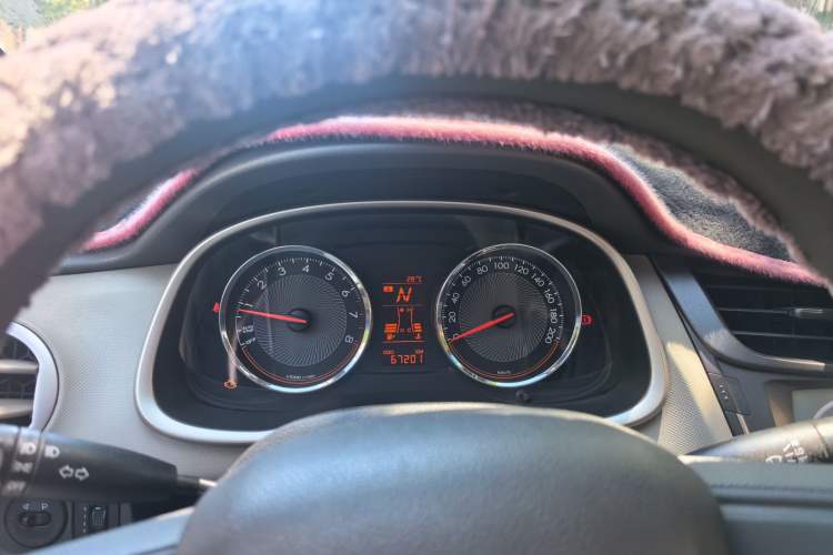 Used Chevrolet Sail 2015 Sail 3 1.3L AMT Ideal Edition Instrument Cluster