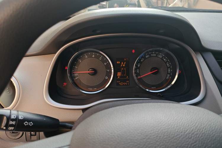 Used Chevrolet Sail 2015 Sail 3 1.3L AMT Ideal Edition Instrument Cluster
