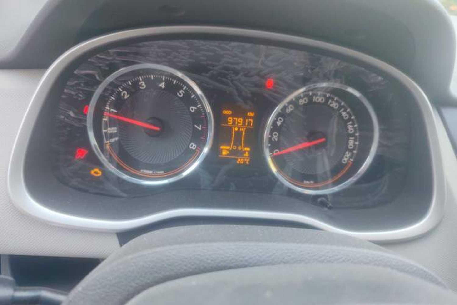 Used Chevrolet Sail 2015 Sail 3 1.5L Manual with Ideal Sunroof Edition Instrument Cluster