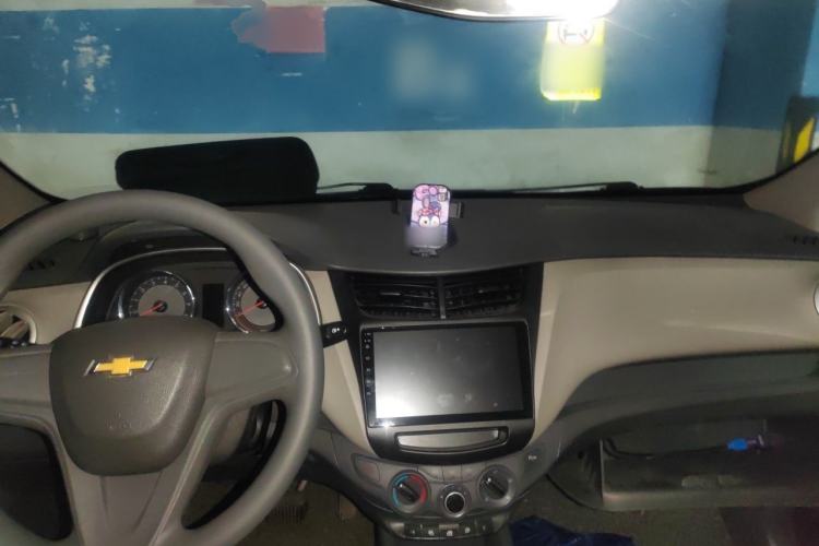 Used Chevrolet Sail 2015 Sail 3 1.3L AMT Ideal Edition Interior 2