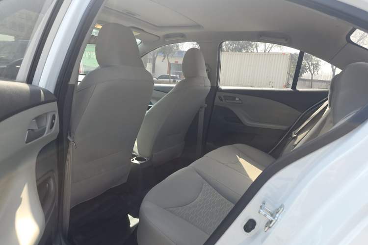 Used Chevrolet Sail 2015 Sail 3 1.5L Manual with Ideal Sunroof Edition Interior 2
