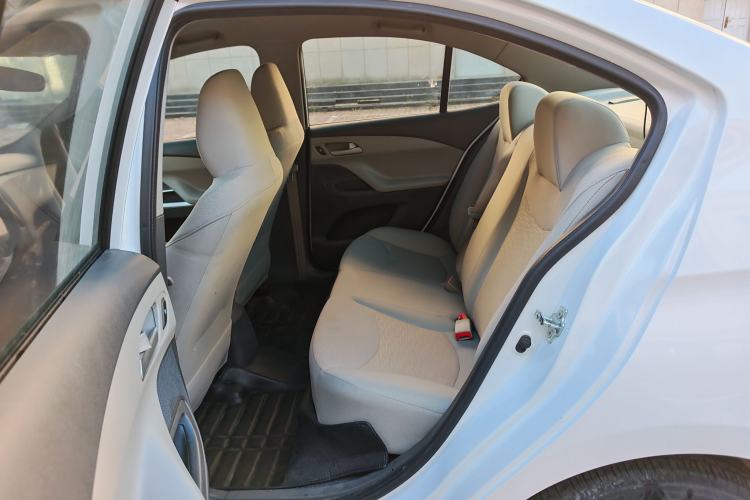 Used Chevrolet Sail 2015 Sail 3 1.3L AMT Ideal Edition Interior 3