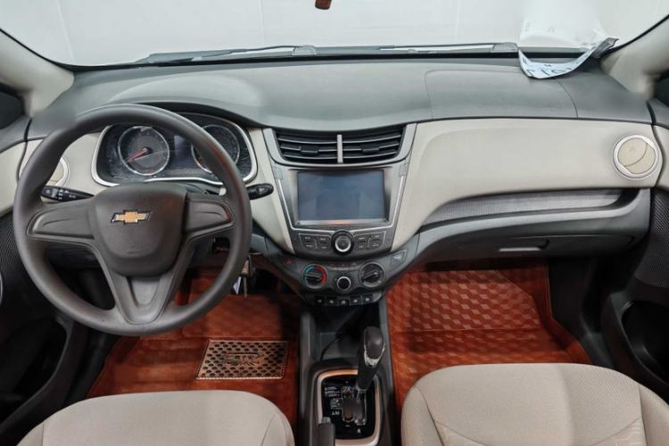 Used Chevrolet Sail 2015 Sail 3 1.3L AMT Ideal Edition Interior 3