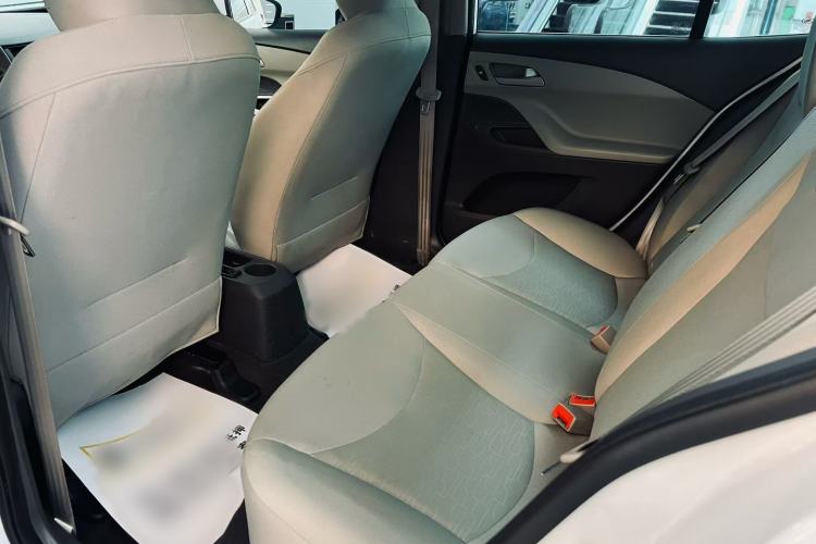 Used Chevrolet Sail 2015 Sail 3 1.3L AMT Ideal Edition Interior 3