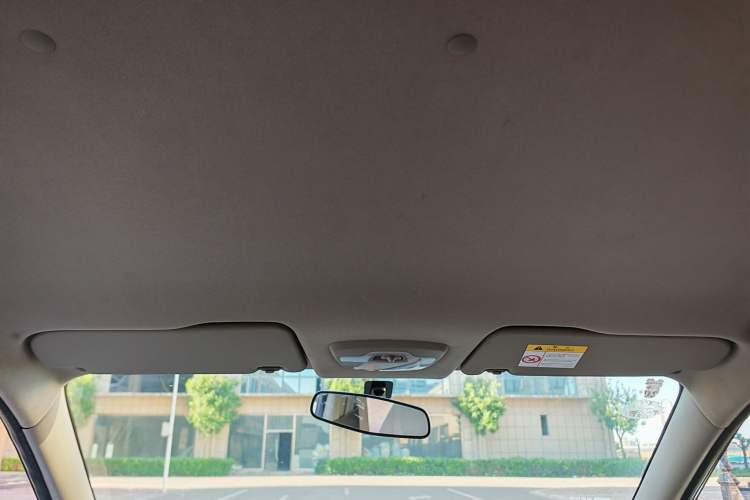 Used Chevrolet Sail 2015 Sail 3 1.3L AMT Ideal Edition Interior 6