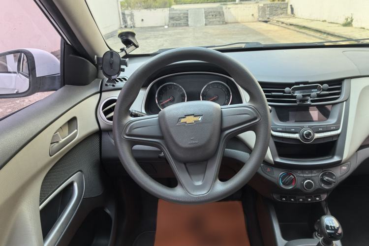 Used Chevrolet Sail 2015 Sail 3 1.5L Manual with Ideal Sunroof Edition Interior 9