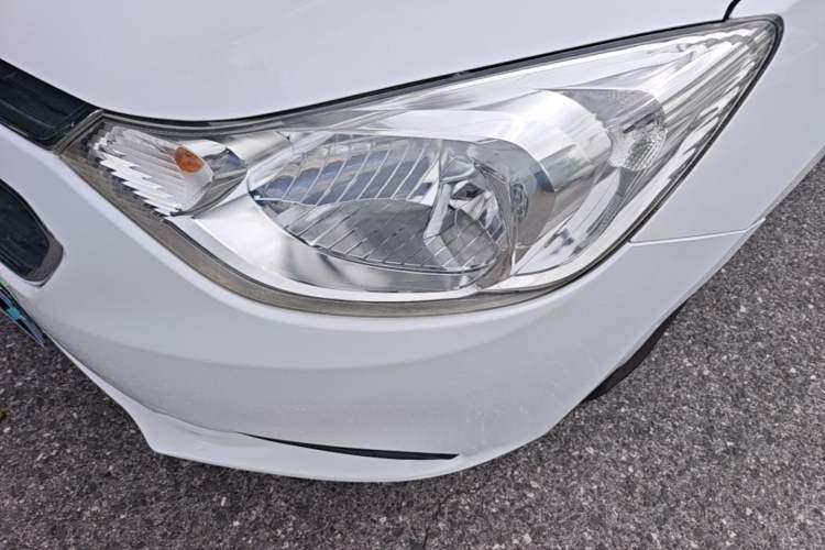 Used Chevrolet Sail 2015 Sail 3 1.5L Manual with Ideal Sunroof Edition Left Front Headlight