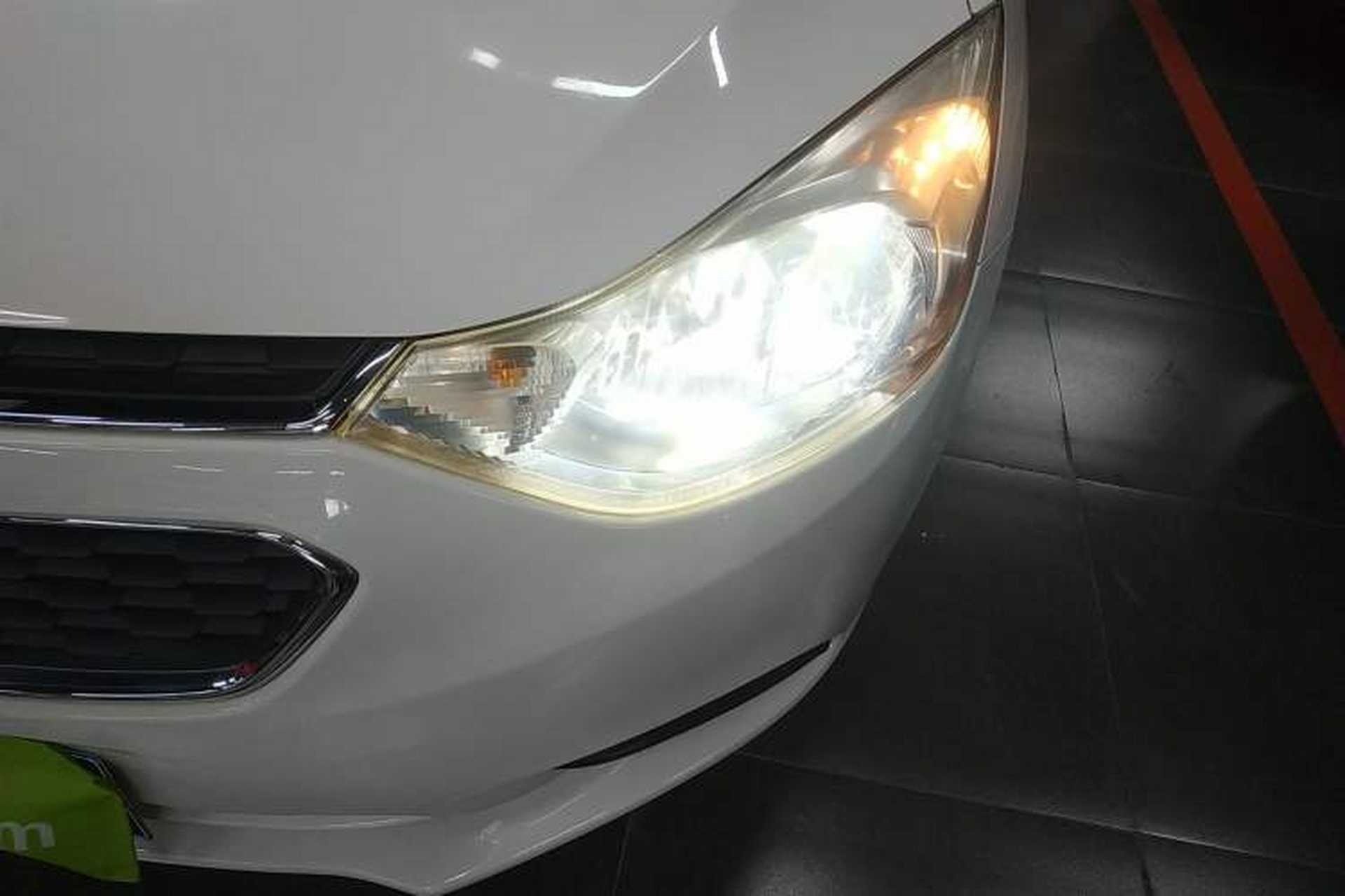 Used Chevrolet Sail 2015 Sail 3 1.3L AMT Ideal Edition Left Front Headlight