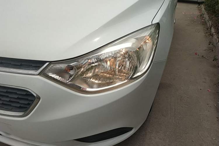 Used Chevrolet Sail 2015 Sail 3 1.5L Manual with Ideal Sunroof Edition Left Front Headlight