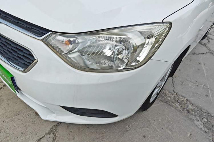 Used Chevrolet Sail 2015 Sail 3 1.3L AMT Ideal Edition Left Front Headlight
