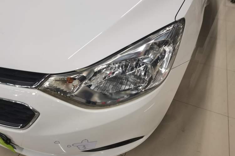 Used Chevrolet Sail 2015 Sail 3 1.5L AMT Happiness Sunroof Edition Left Front Headlight