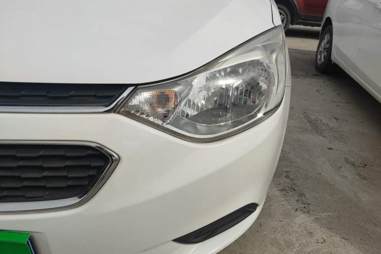 Used Chevrolet Sail 2015 Sail 3 1.5L Manual with Ideal Sunroof Edition Left Front Headlight