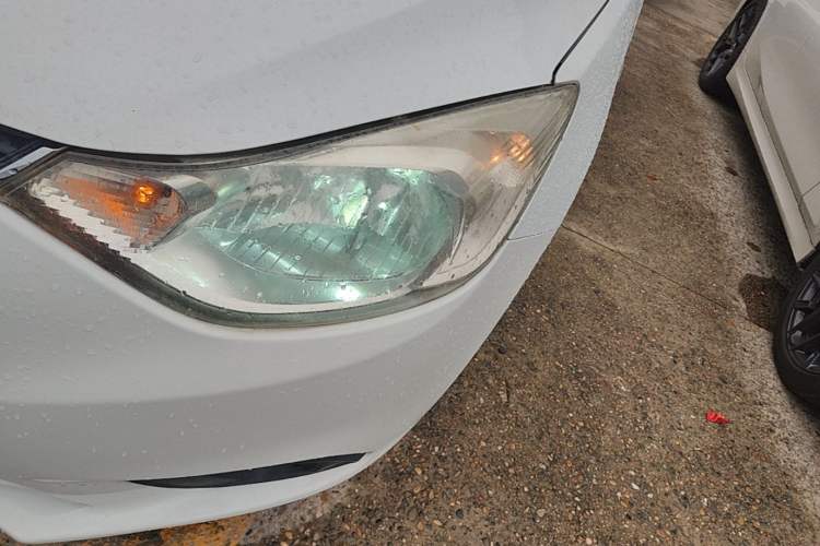 Used Chevrolet Sail 2015 Sail 3 1.3L Manual with Ideal Sunroof Edition Left Front Headlight