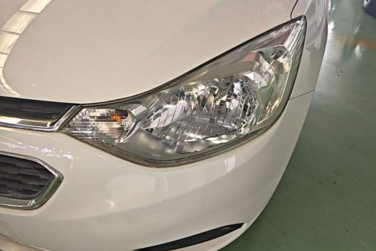 Used Chevrolet Sail 2015 Sail 3 1.5L Manual with Ideal Sunroof Edition Left Front Headlight