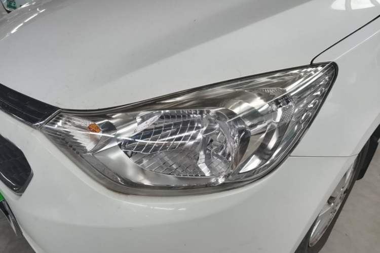 Used Chevrolet Sail 2015 Sail 3 1.5L Manual with Ideal Sunroof Edition Left Front Headlight