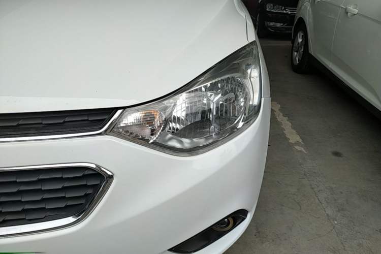 Used Chevrolet Sail 2015 Sail 3 1.5L Manual with Ideal Sunroof Edition Left Front Headlight