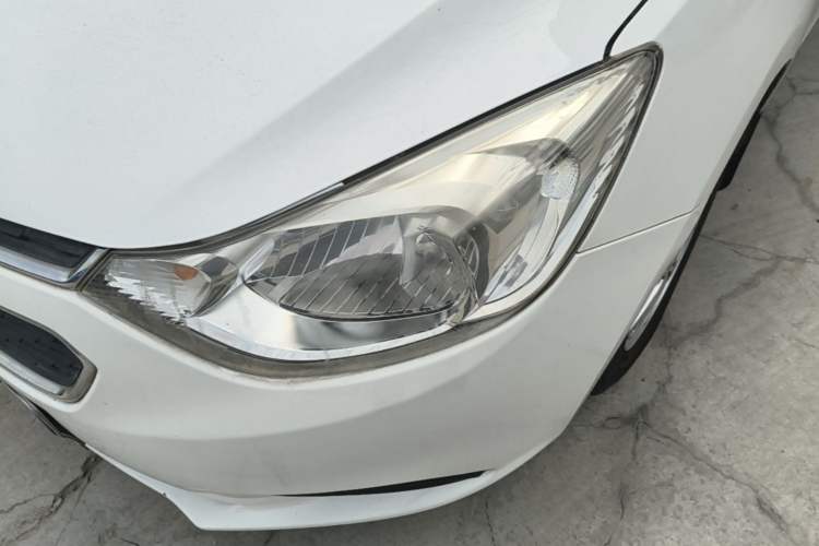 Used Chevrolet Sail 2015 Sail 3 1.3L AMT Ideal Edition Left Front Headlight