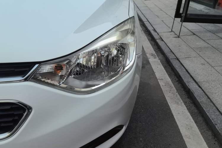 Used Chevrolet Sail 2015 Sail 3 1.3L AMT Ideal Edition Left Front Headlight