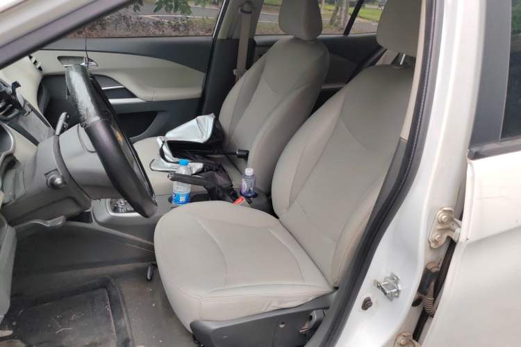 Used Chevrolet Sail 2015 Sail 3 1.5L AMT Happiness Sunroof Edition Left Front Seat