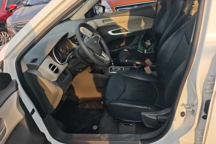 Used Chevrolet Sail 2015 Sail 3 1.3L AMT Ideal Edition Left Front Seat