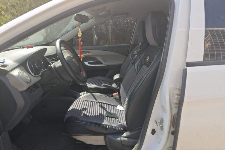 Used Chevrolet Sail 2015 Sail 3 1.3L AMT Ideal Edition Left Front Seat