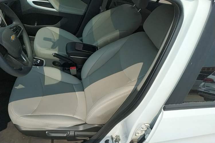 Used Chevrolet Sail 2015 Sail 3 1.5L AMT Happiness Sunroof Edition Left Front Seat