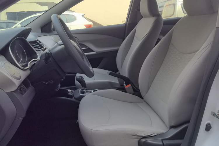 Used Chevrolet Sail 2015 Sail 3 1.3L AMT Ideal Edition Left Front Seat