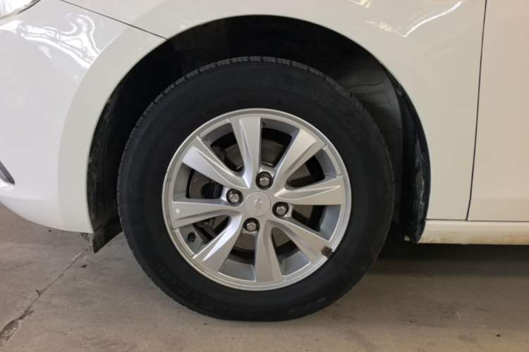 Used Chevrolet Sail 2015 Sail 3 1.3L AMT Ideal Edition Left Front Wheel Hub