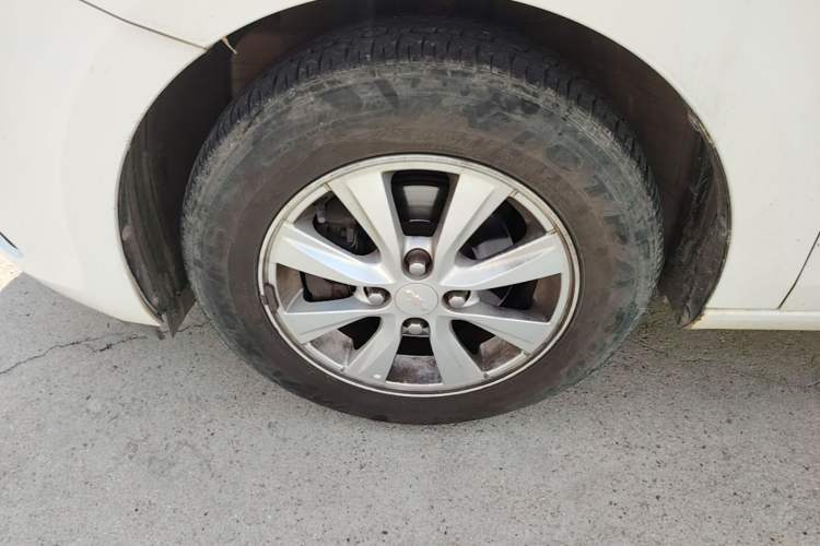 Used Chevrolet Sail 2015 Sail 3 1.3L AMT Ideal Edition Left Front Wheel Hub