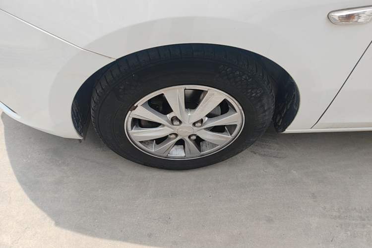 Used Chevrolet Sail 2015 Sail 3 1.3L Manual Ideal Edition Left Front Wheel Hub