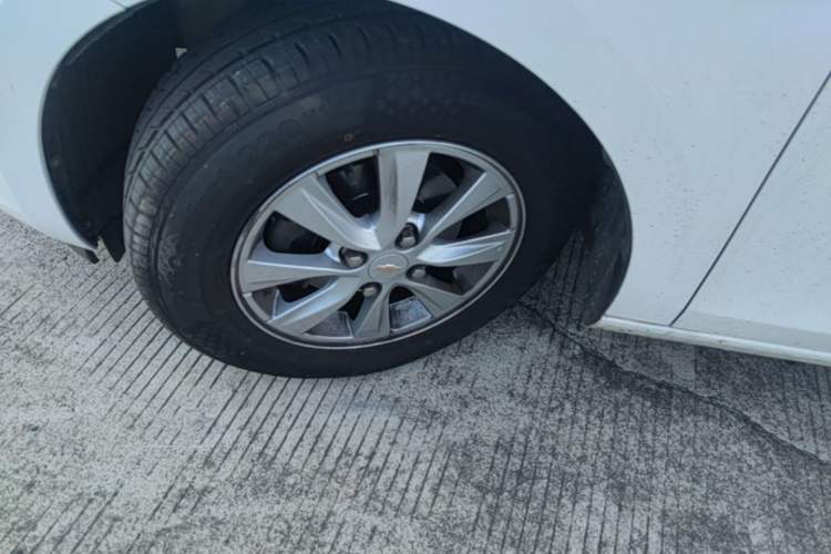Used Chevrolet Sail 2015 Sail 3 1.3L AMT Ideal Edition Left Front Wheel Hub