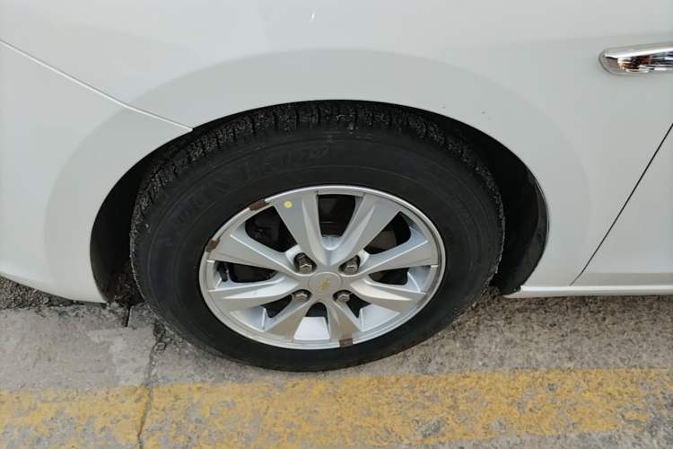 Used Chevrolet Sail 2015 Sail 3 1.5L Manual with Ideal Sunroof Edition Left Front Wheel Hub