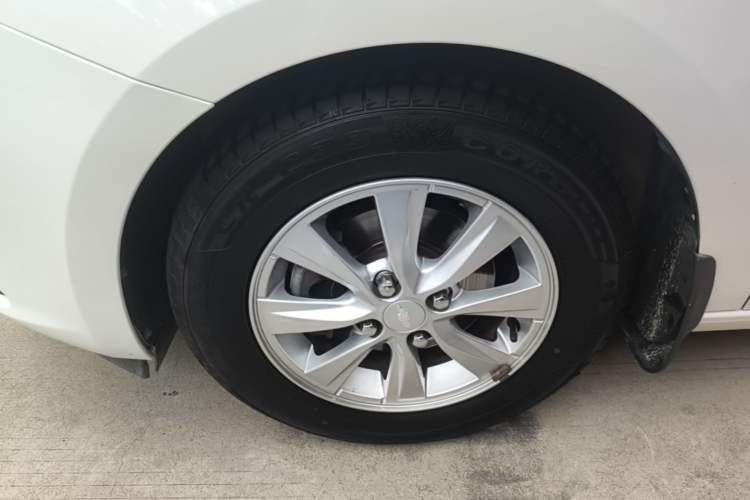 Used Chevrolet Sail 2015 Sail 3 1.5L Manual with Ideal Sunroof Edition Left Front Wheel Hub