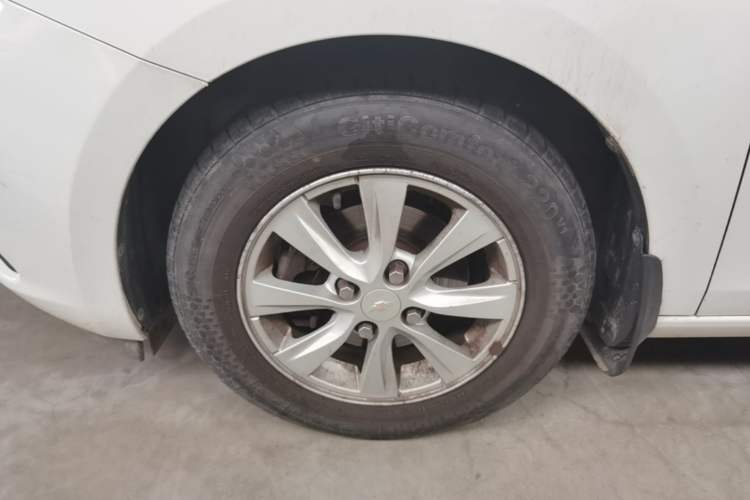 Used Chevrolet Sail 2015 Sail 3 1.5L Manual with Ideal Sunroof Edition Left Front Wheel Hub