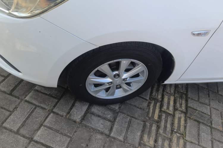 Used Chevrolet Sail 2015 Sail 3 1.3L Manual Ideal Edition Left Front Wheel Hub