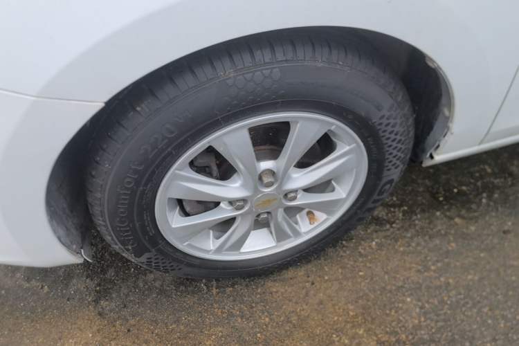 Used Chevrolet Sail 2015 Sail 3 1.5L Manual with Ideal Sunroof Edition Left Front Wheel Hub