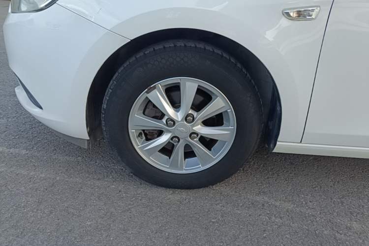 Used Chevrolet Sail 2015 Sail 3 1.5L Manual with Ideal Sunroof Edition Left Front Wheel Hub