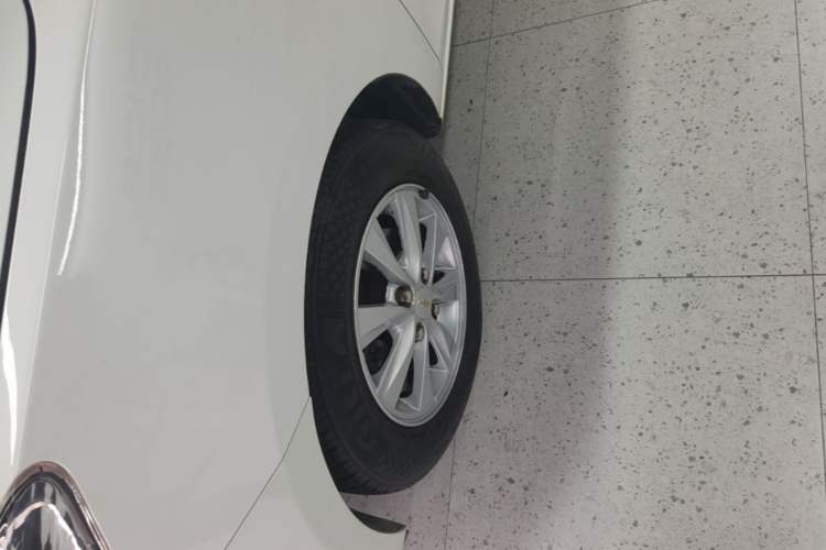Used Chevrolet Sail 2015 Sail 3 1.3L Manual Ideal Edition Left Front Wheel Hub