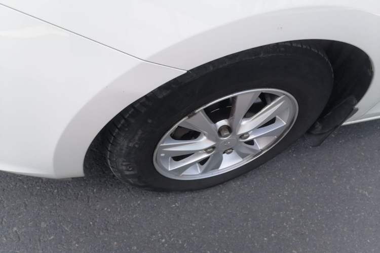 Used Chevrolet Sail 2015 Sail 3 1.3L AMT Ideal Edition Left Front Wheel Hub