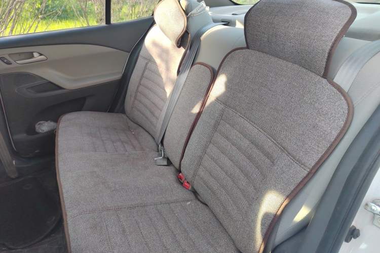 Used Chevrolet Sail 2015 Sail 3 1.3L AMT Ideal Edition Left Rear Seat