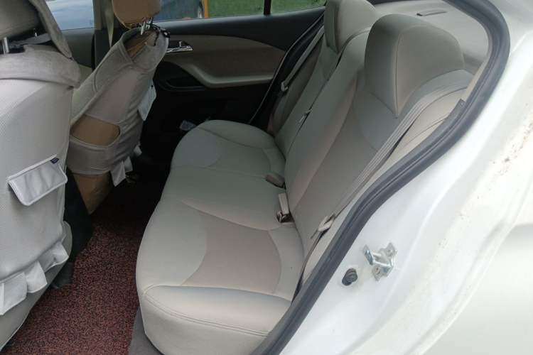 Used Chevrolet Sail 2015 Sail 3 1.5L AMT Happiness Sunroof Edition Left Rear Seat
