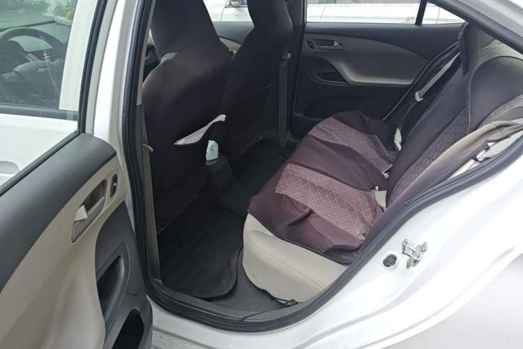 Used Chevrolet Sail 2015 Sail 3 1.3L AMT Ideal Edition Left Rear Seat