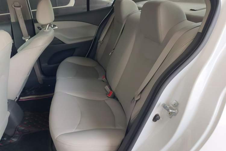 Used Chevrolet Sail 2015 Sail 3 1.5L AMT Happiness Sunroof Edition Left Rear Seat