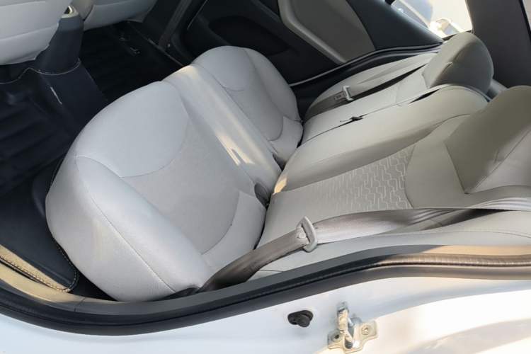Used Chevrolet Sail 2015 Sail 3 1.3L AMT Ideal Edition Left Rear Seat