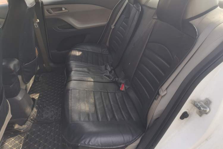 Used Chevrolet Sail 2015 Sail 3 1.3L AMT Ideal Edition Left Rear Seat