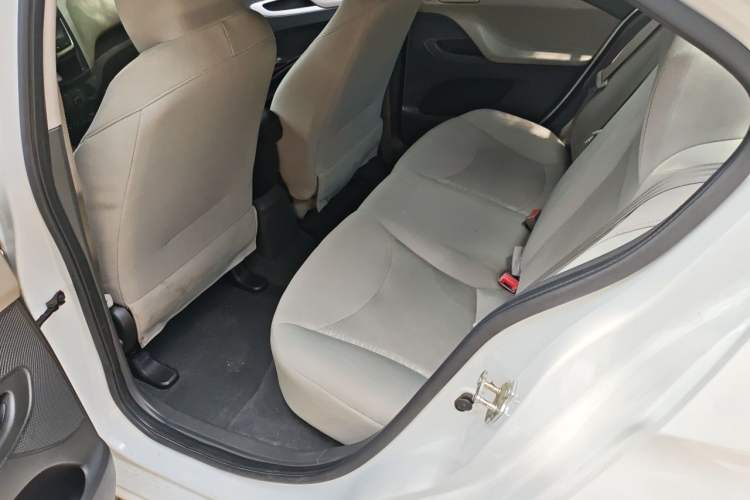 Used Chevrolet Sail 2015 Sail 3 1.3L AMT Ideal Edition Left Rear Seat