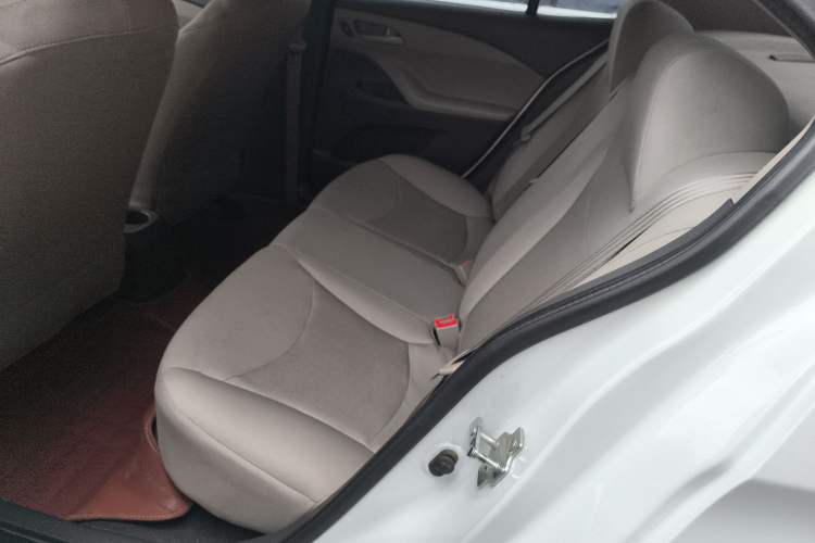 Used Chevrolet Sail 2015 Sail 3 1.3L AMT Ideal Edition Left Rear Seat